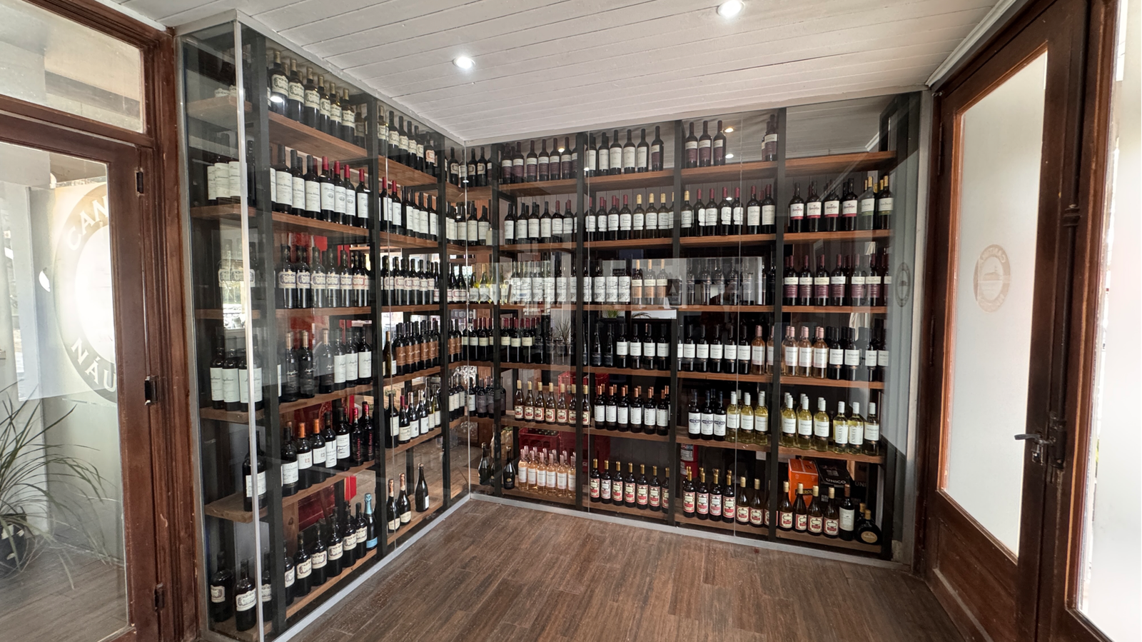 Cava de vinos Cantina Náutica